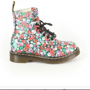 Dr. Martens floral lace up boots U S 7